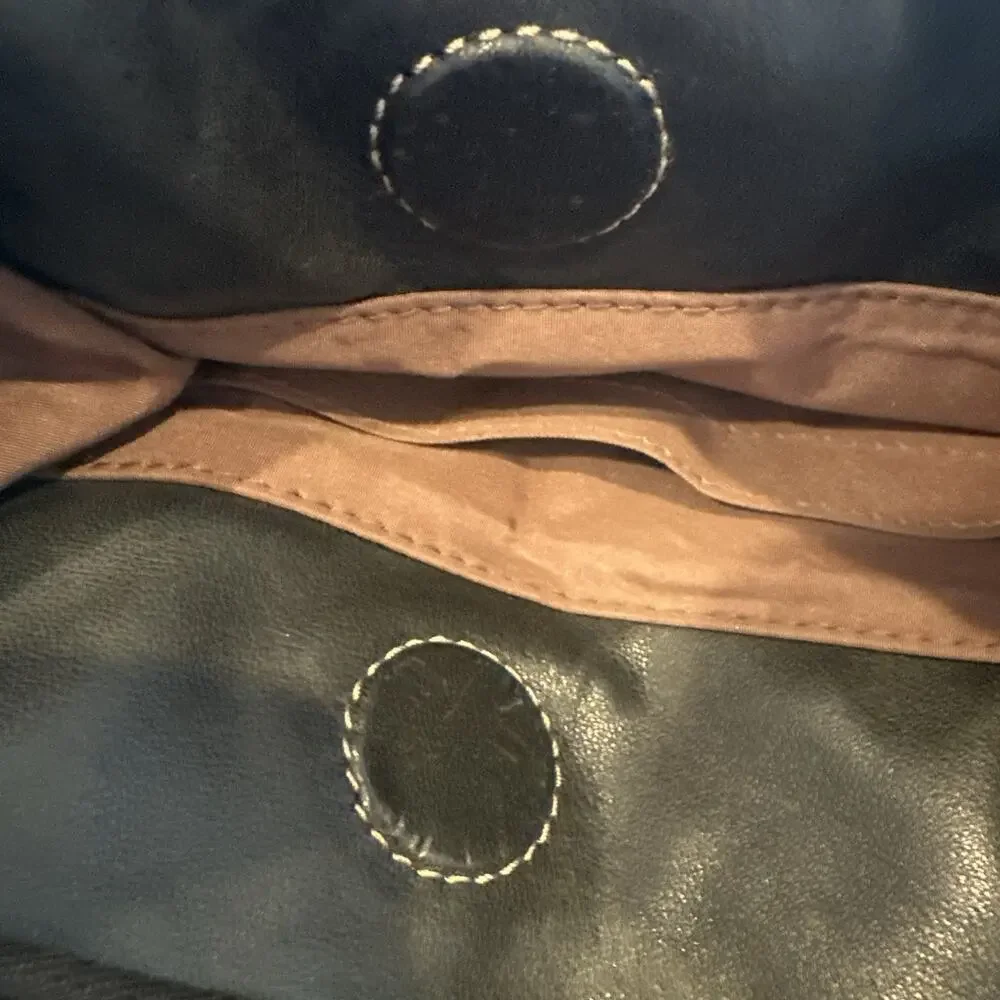 Tignanello Women’s Black Leather Stitched‎ Messenger Bag Purse Briefcase